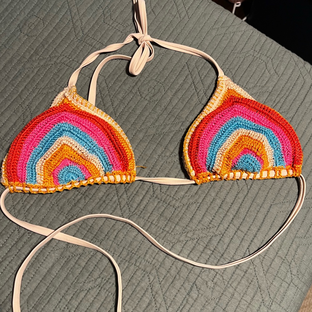 Women’s size medium adjustable triangle bikini top